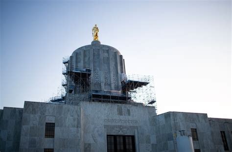 Oregon predicted 2026 kicker tax credit nears $1 billion, state .